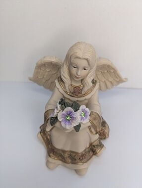 Vintage Sarahs Angels August Birthstone Figurine Gladiolus Peridot